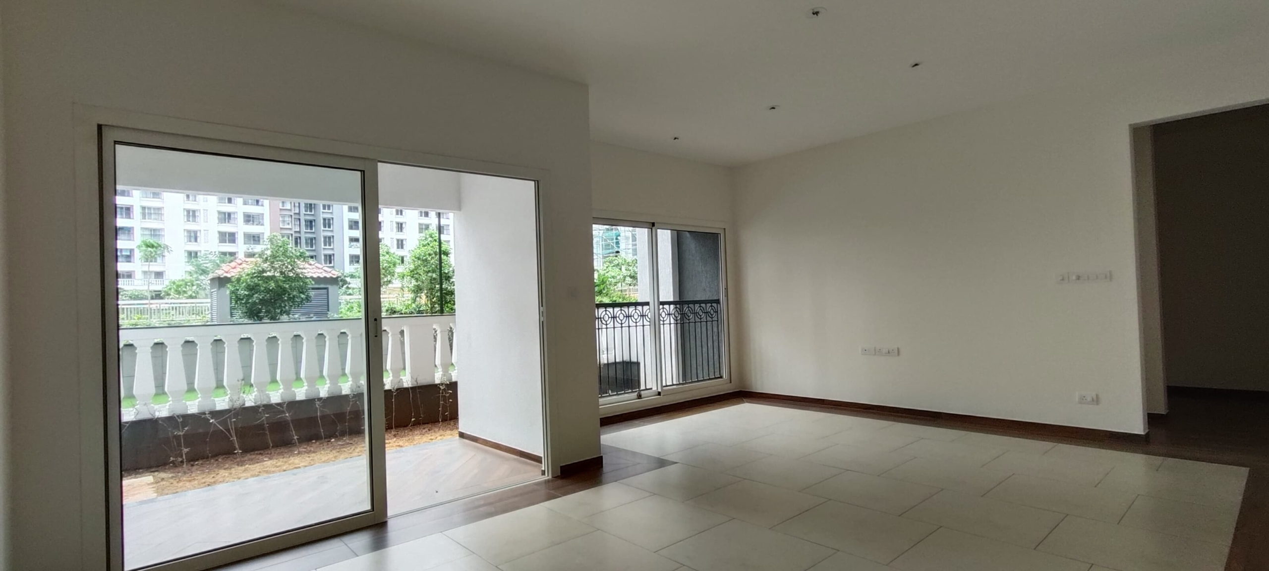 EXCLUSIVE 4 BEDROOM LUXURY APARTMENT FOR SALE IN SOBHA WINDSOR