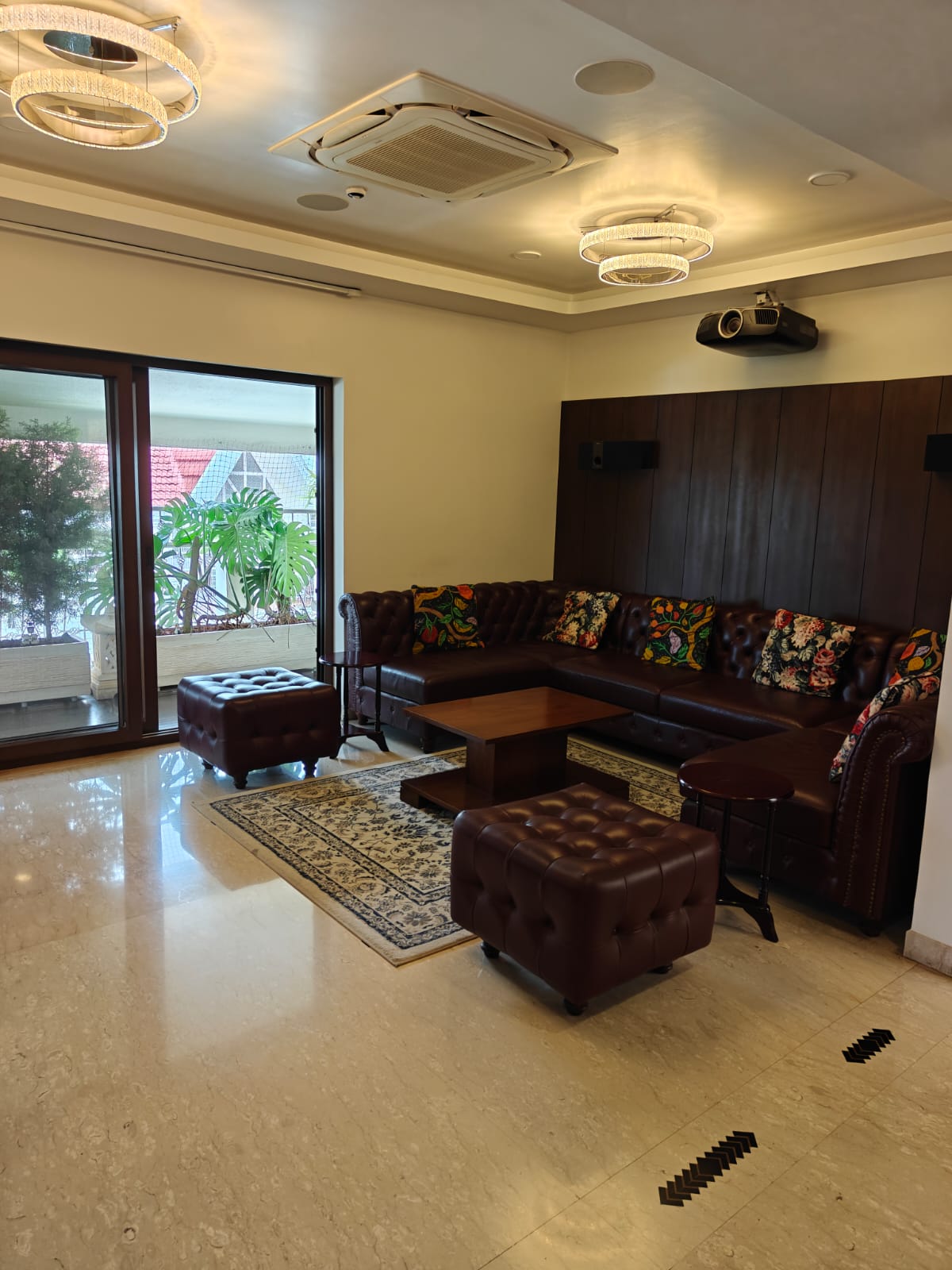 LUXURY 3 BEDROOMS APARTMENT FOR RENT IN THE HEART OF KORAMANGALA