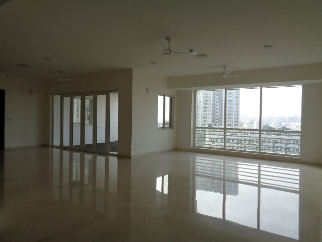 POSH SPACIOUS 4 BEDROOM APARTMENT FOR RENT IN PRESTIGE WHITE MEADOWS